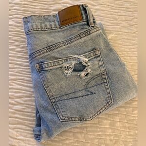 American Eagle Outfitters Women’s Light Blue Ripped Jeans